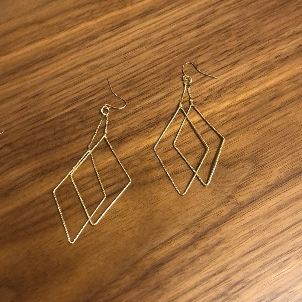 Express drop earrings